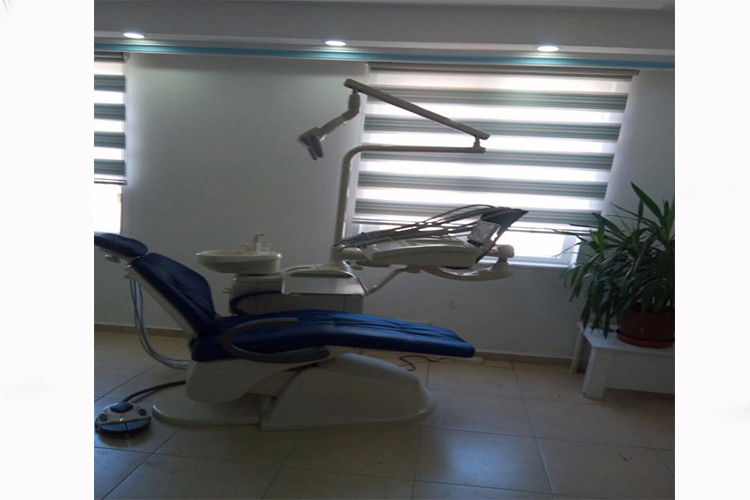 牙科综合椅GD-S200定制款实用图